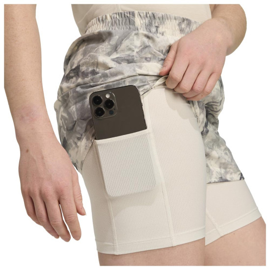 Adidas Γυναικείο σορτς Own the Run Spray Dye 2in1 Shorts